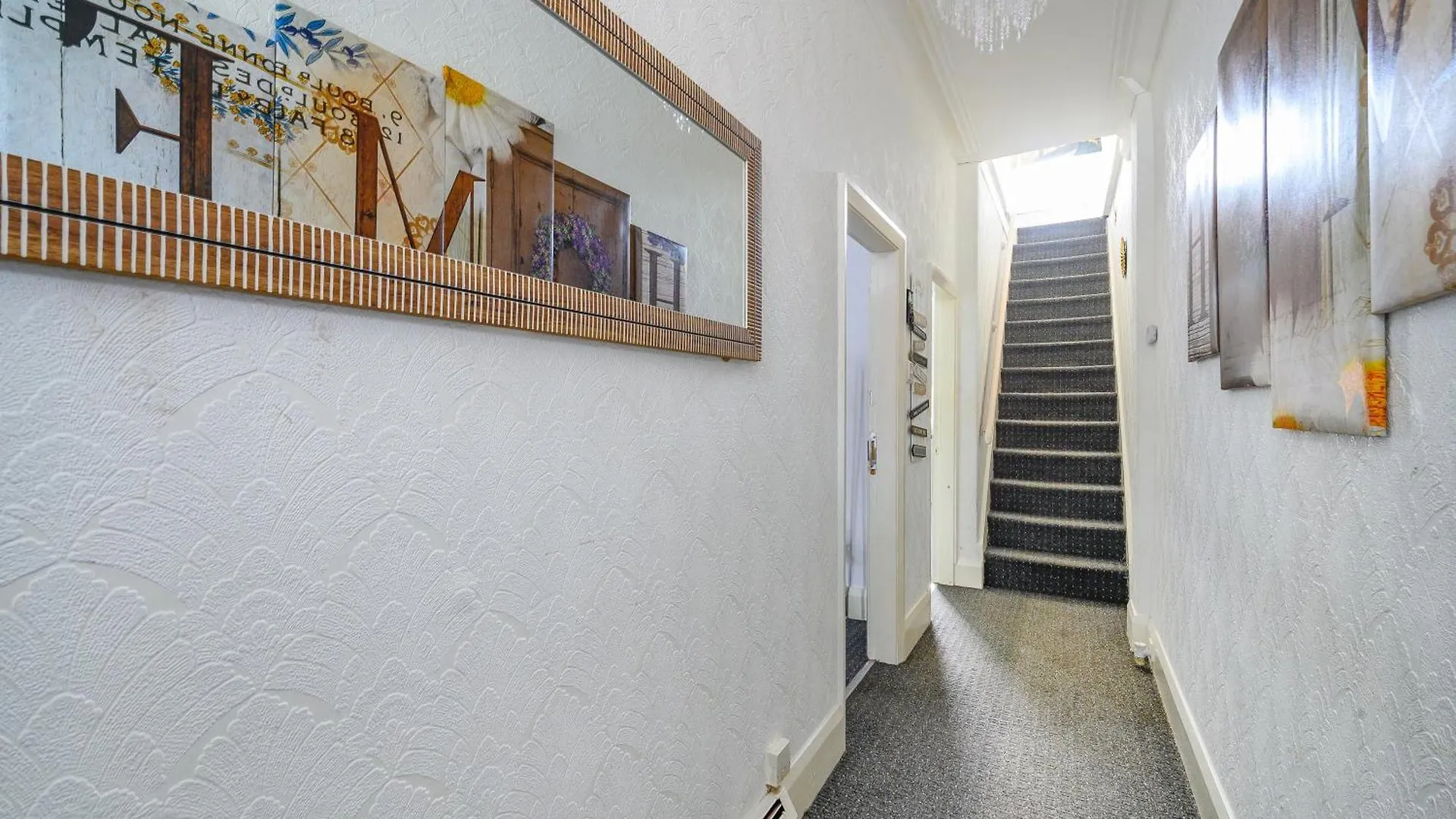 בית הארחה לידס -Rd15Cfa- For Relaxed And Cosy Stay With Free Parking בריטניה